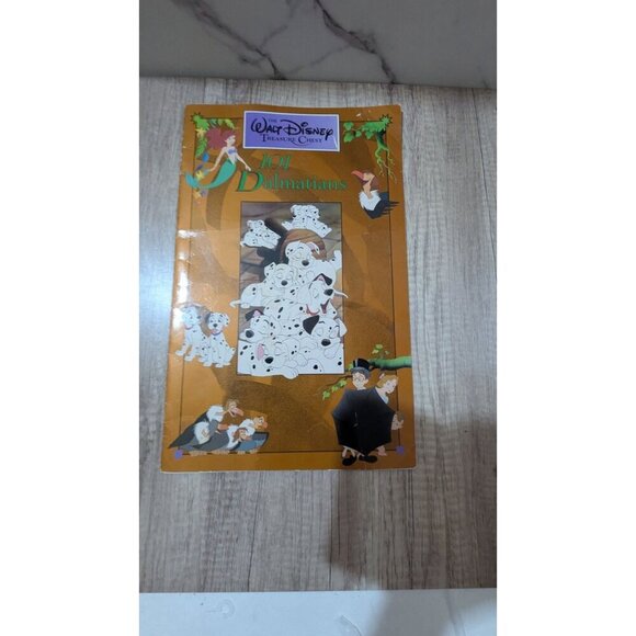 Walt Disney Treasure Cove Storybook 101 Dalmatians Paperback 1991 17x11" - Picture 6 of 7